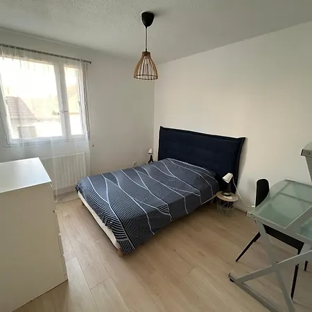 Apartment Le Fossie - Grand T2 - Basique Propre Et Fonctionnel Avec Parking
