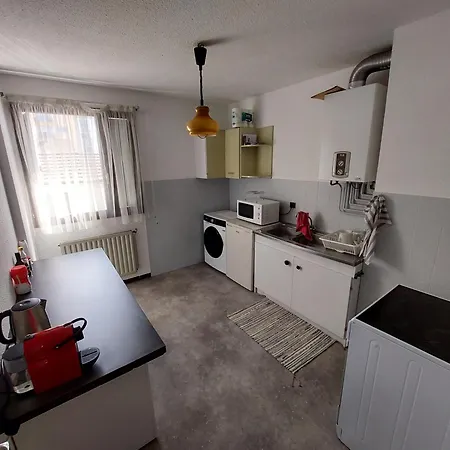 Apartment Le Fossie - Grand T2 - Basique Propre Et Fonctionnel Avec Parking *