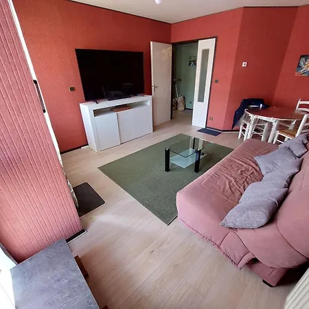 Apartment Le Fossie - Grand T2 - Basique Propre Et Fonctionnel Avec Parking